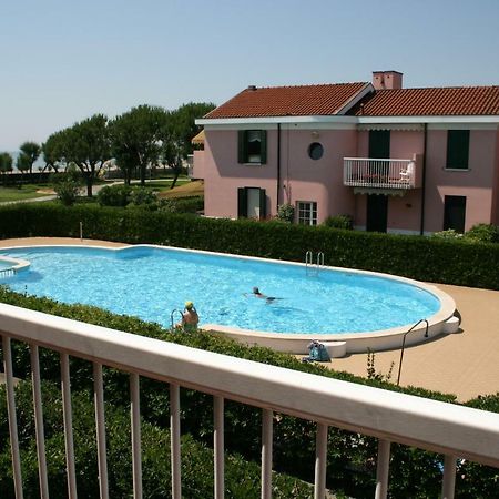 Seaside Terrace & Pool Getaway Lägenhet Cavallino-Treporti Exteriör bild